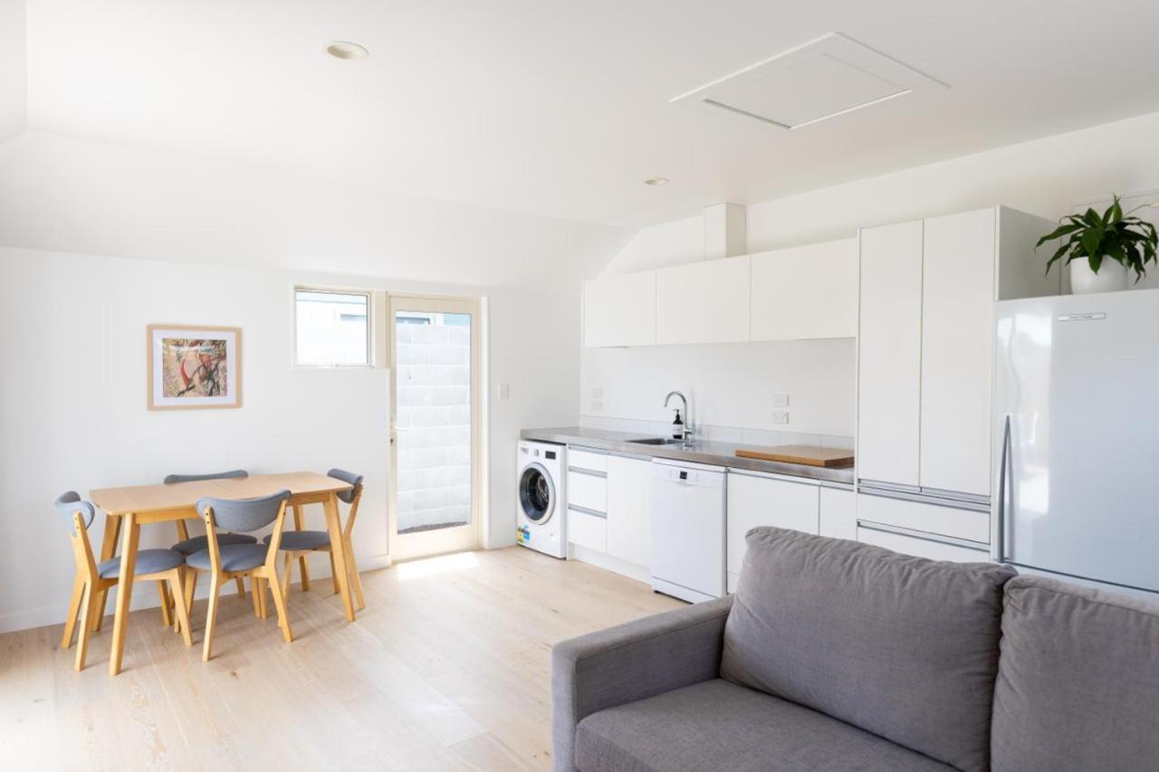 Mount Maunganui Self Contained Flat By The Beach Номер фото